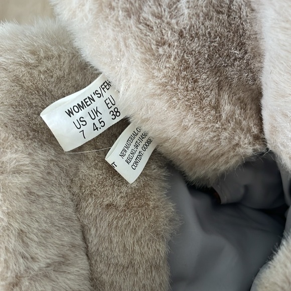 The North Face Nuptse Fur IV Winter Boots - Women’s Size 7 - Picture 4 of 7